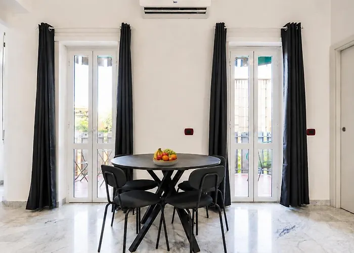 Elegantis Trastevere With Terrace - Comfort In Charming District Appartement