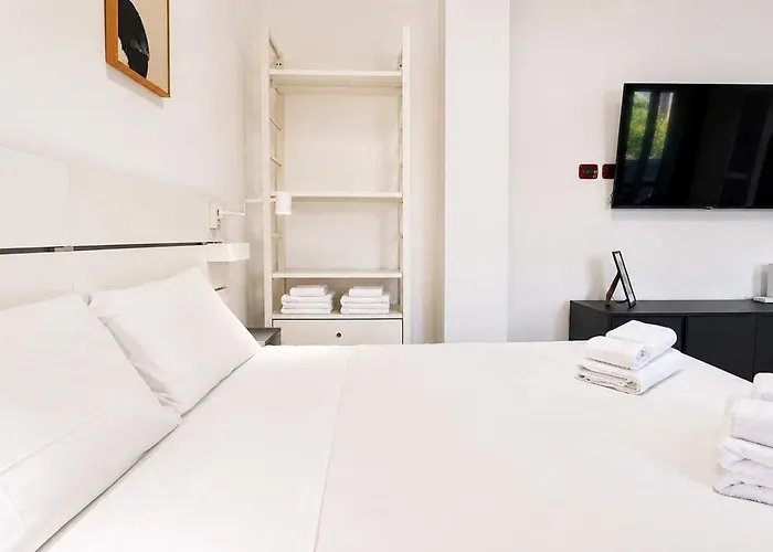 Elegantis Trastevere With Terrace - Comfort In Charming District