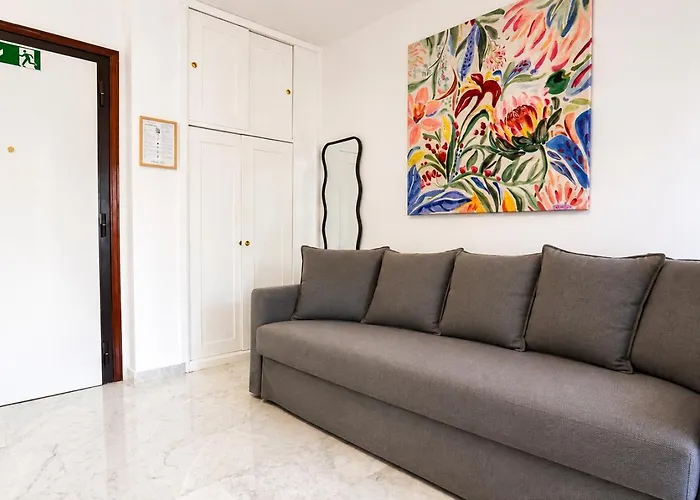 Elegantis Trastevere With Terrace - Comfort In Charming District *