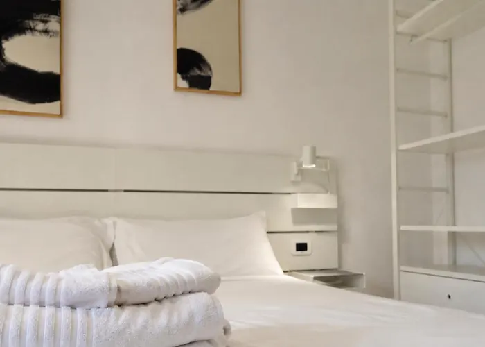 Elegantis Trastevere With Terrace - Comfort In Charming District * Rome